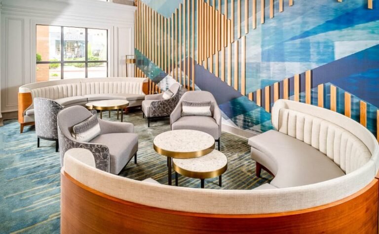 Delta Hotel Huntington Downtown